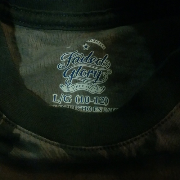 Boy's camo tee - Picture 2 of 2